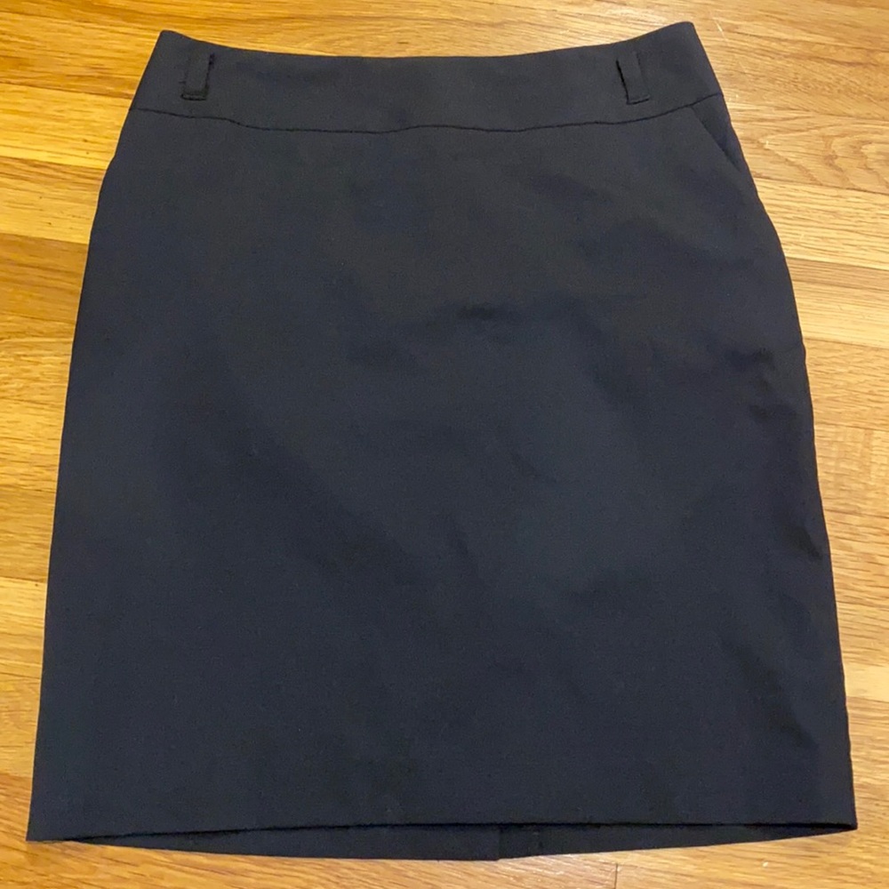 Banana Republic black pencil skirt